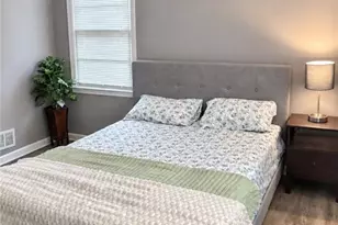 567 Center Hill Ave NW, Atlanta, GA 30318 - Photo 9