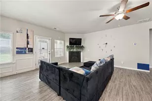 1404 Beckett Dr, Hampton, GA 30228 - Photo 7