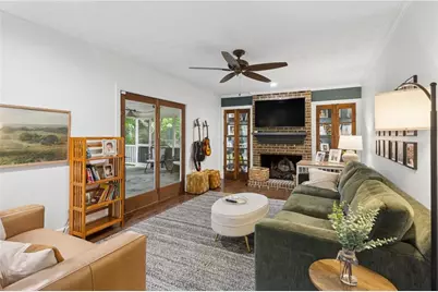 3825 Creekview Drive NE, Marietta, GA 30068 - Photo 5