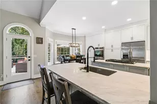 7635 Finley Dr, Gainesville, GA 30506 - Photo 9