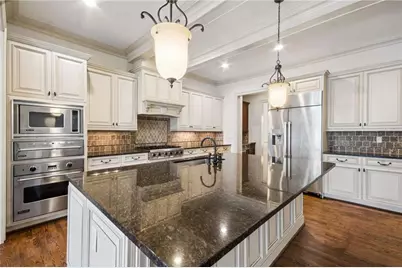 3611 E Paces Way NE, Atlanta, GA 30326 - Photo 11