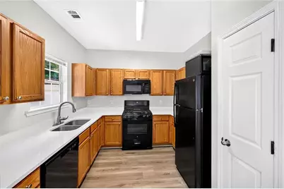 4740 Autumn Rose Trail, Oakwood, GA 30566 - Photo 3