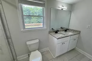 69 4th St, Griffin, GA 30223 - Photo 15