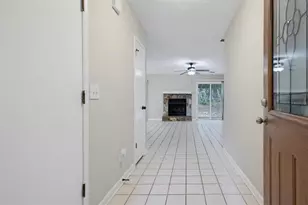 2805 Varlet Ct, Snellville, GA 30039 - Photo 5