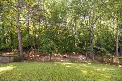 4535 Village Springs Run, Atlanta, GA 30338 - Photo 33
