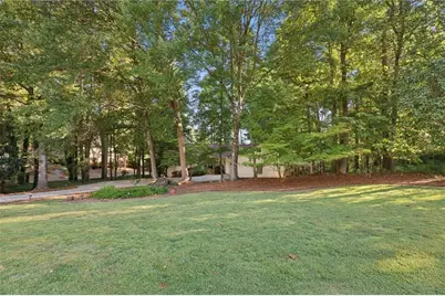 2350 Roxburgh Drive, Roswell, GA 30076 - Photo 5