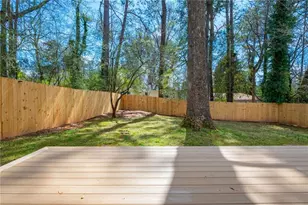 2744 Marco Dr NW, Atlanta, GA 30318 - Photo 15