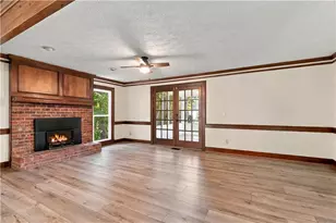 4690 Nutmeg Way SW, Lilburn, GA 30047 - Photo 15