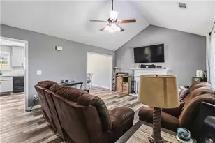 601 Skyland Ct, Winder, GA 30680 - Photo 5