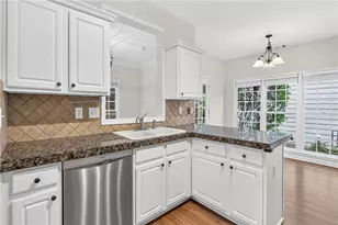 2838 Winter Rose Ct, Dunwoody, GA 30360 - Photo 9