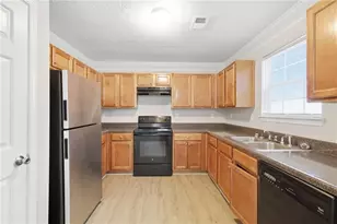 2429 Wood Bend Ln, Riverdale, GA 30296 - Photo 13