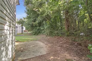 2429 Wood Bend Ln, Riverdale, GA 30296 - Photo 27