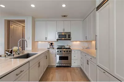 3630 Peachtree Road NE #2409, Atlanta, GA 30326 - Photo 9