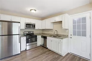2225 Emerald Castle Dr, Decatur, GA 30035 - Photo 11