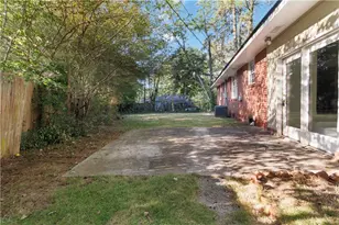1944 Mayes Dr SE, Marietta, GA 30067 - Photo 27