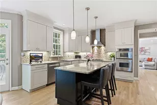 10785 Grenadier Ln, Alpharetta, GA 30022 - Photo 9