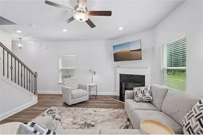 111 Vineyard Walk, Carrollton, GA 30117 - Photo 3