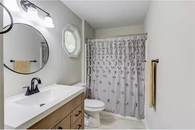 8515 Lake Drive, Snellville, GA 30039 - Photo 11