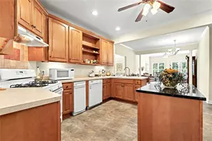 1225 Bent Creek Dr, McDonough, GA 30252 - Photo 9