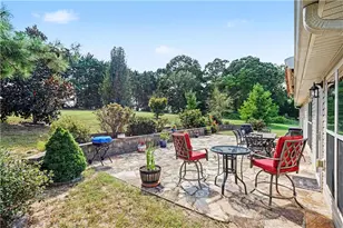 810 Brandon Dr, Winder, GA 30680 - Photo 5