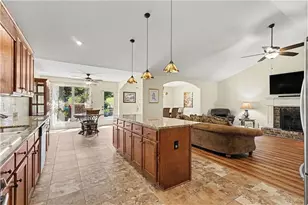 810 Brandon Dr, Winder, GA 30680 - Photo 9