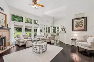 162 St Martin Dr, Suwanee, GA 30024 - Photo 9