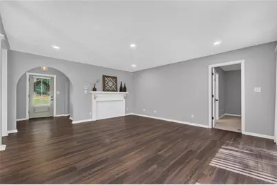 938 Charleston Court, Gainesville, GA 30501 - Photo 7
