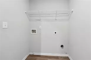 1329 Rosemary Ln, East Point, GA 30344 - Photo 11