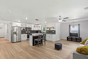 1077 Peeples St, Atlanta, GA 30310 - Photo 3