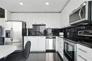 3324 Peachtree Rd, Atlanta, GA 30326 - Photo 11