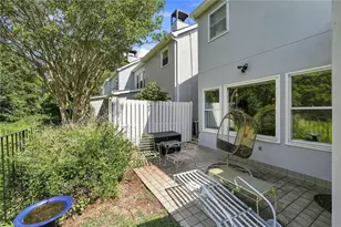 3924 Ashford Lake Ct NE, Atlanta, GA 30319 - Photo 19