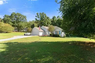 3309 Jean Marie Ln, Gainesville, GA 30506 - Photo 11
