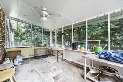 2558 Kings Way, Lawrenceville, GA 30044 - Photo 9