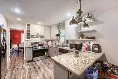 2558 Kings Way, Lawrenceville, GA 30044 - Photo 5