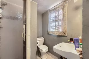 2558 Kings Way, Lawrenceville, GA 30044 - Photo 15