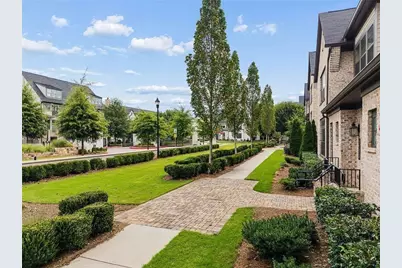 3933 Danube Lane #221, Atlanta, GA 30339 - Photo 9