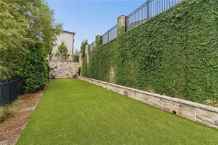 3933 Danube Ln, Atlanta, GA 30339 - Photo 27