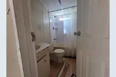2458 Pennsylvania Avenue, Waycross, GA 31503 - Photo 17