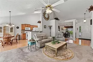 4057 Roslindale Ln, Buford, GA 30519 - Photo 9