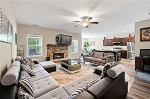 6314 Woodland Station Dr, Lula, GA 30554 - Photo 5