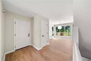 832 Leland Ct, Stone Mountain, GA 30083 - Photo 3