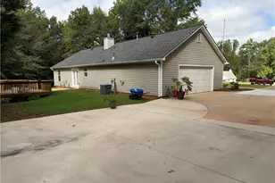 301 Wolf Creek Pl, Locust Grove, GA 30248 - Photo 9