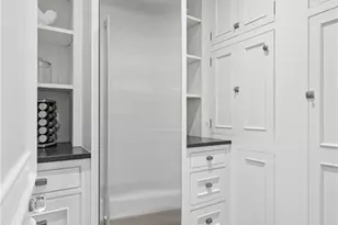 3874 Vermont Rd NE, Atlanta, GA 30319 - Photo 15