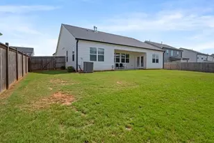 647 Graham Campbell Ln, Statham, GA 30666 - Photo 5