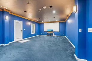 327 Round Pond Dr, Lilburn, GA 30047 - Photo 17