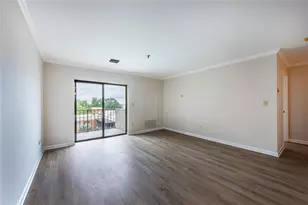 300 Johnson Ferry Rd, Sandy Springs, GA 30328 - Photo 21