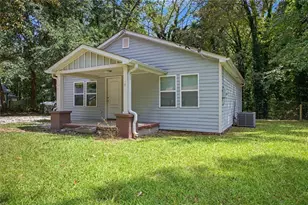 313 Walker Dr, Monroe, GA 30655 - Photo 1