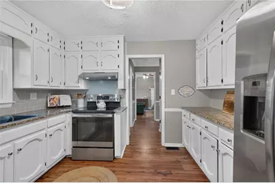 1803 Milford Way SW, Marietta, GA 30008 - Photo 17