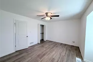 3925 Mountain View Rd, Oakwood, GA 30566 - Photo 11