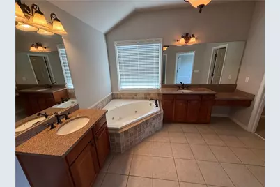 7047 Tree House Way, Flowery Branch, GA 30542 - Photo 19